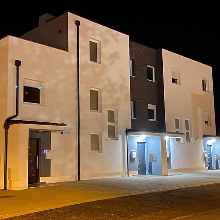 Penthouse West S Varazdin Exterior photo